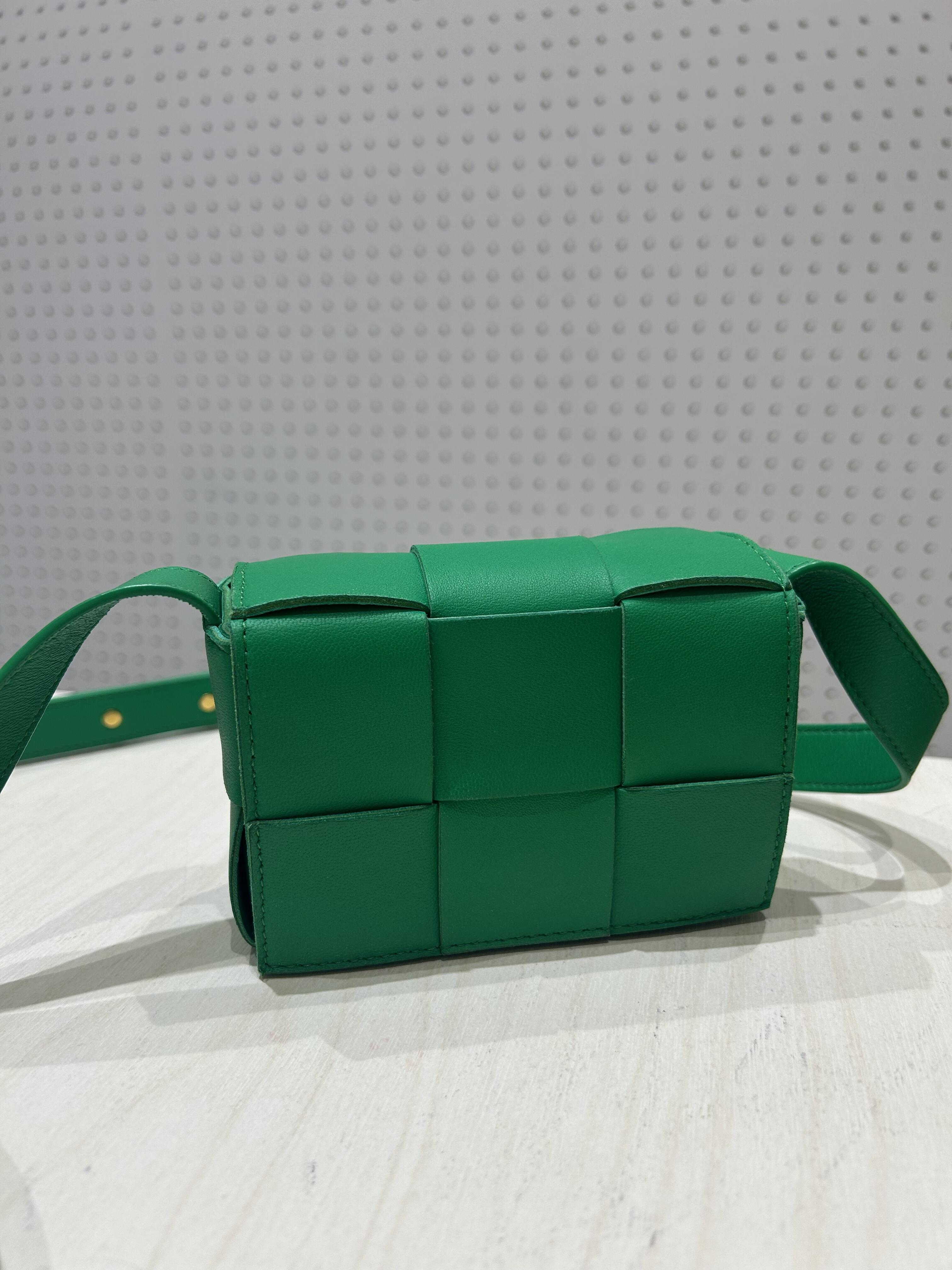 BOTTEGA VENETA】新たな風、つづく工房｜【公式】ブランド古着・中古